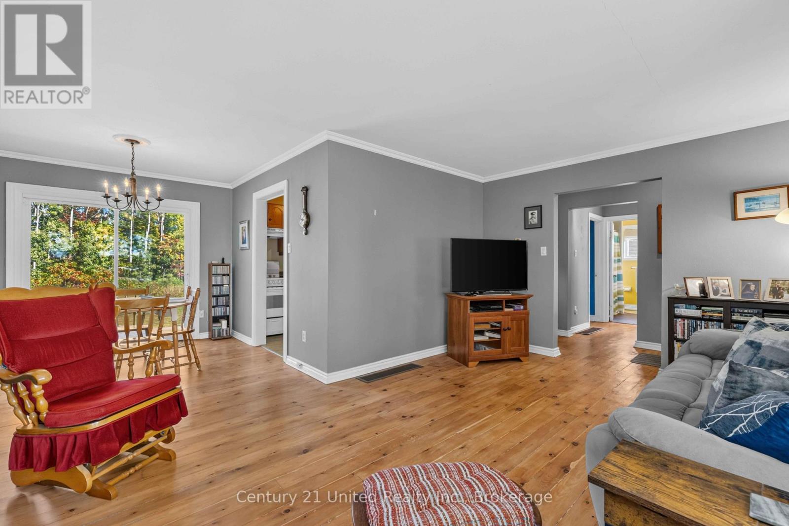 1676 8TH LINE - Image 19