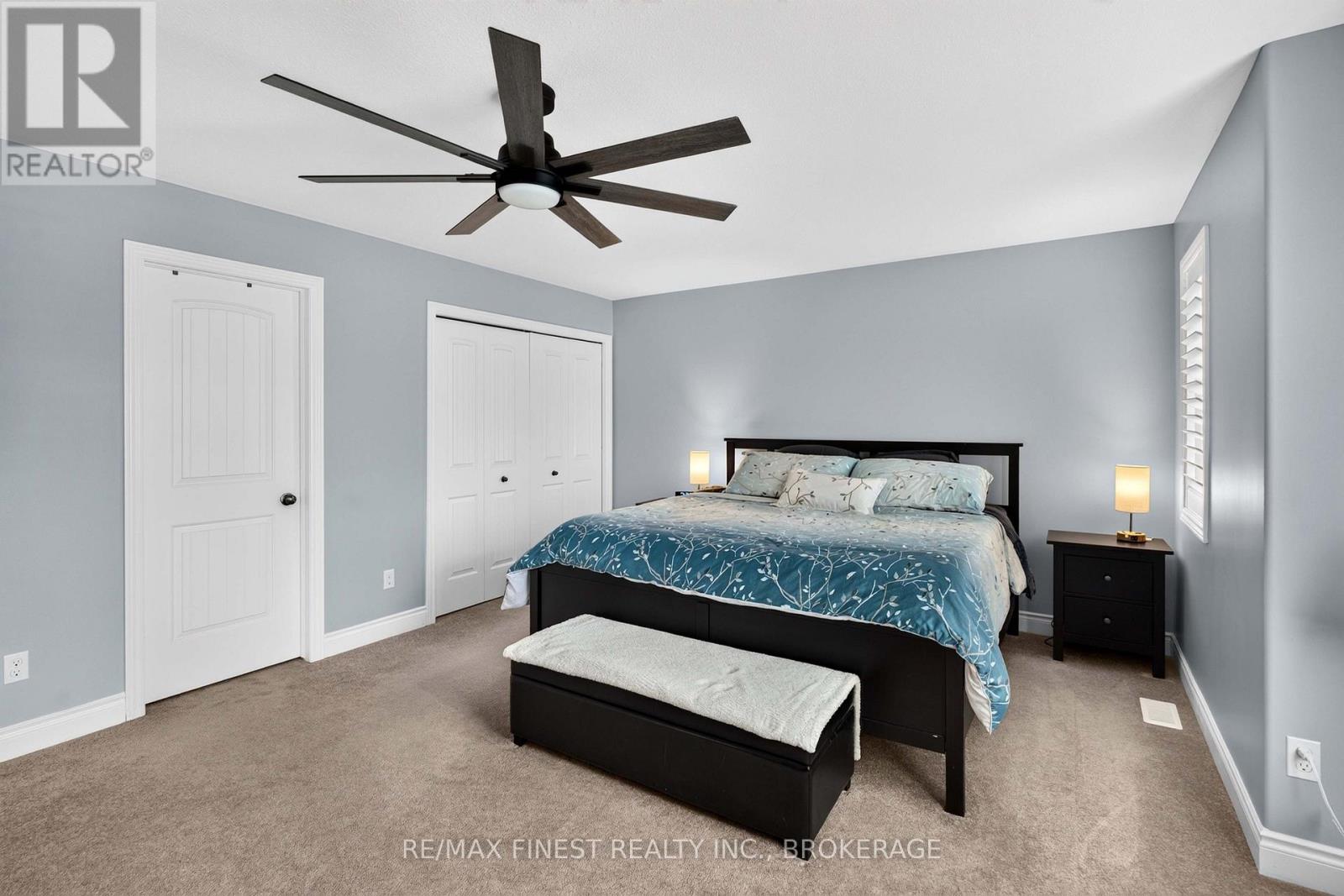 1593 PROVIDENCE CRESCENT - 35
