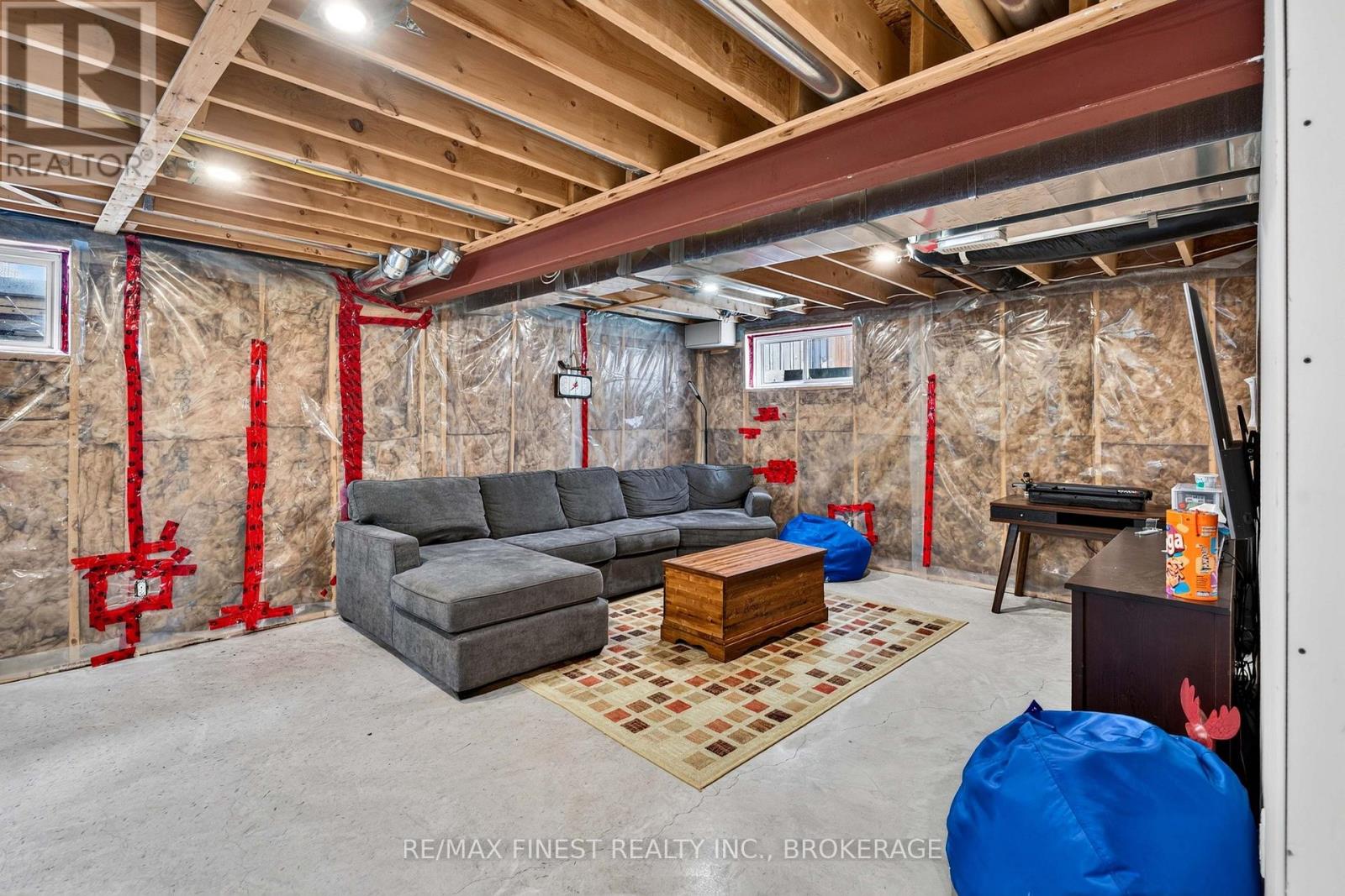 1593 PROVIDENCE CRESCENT - Image 37