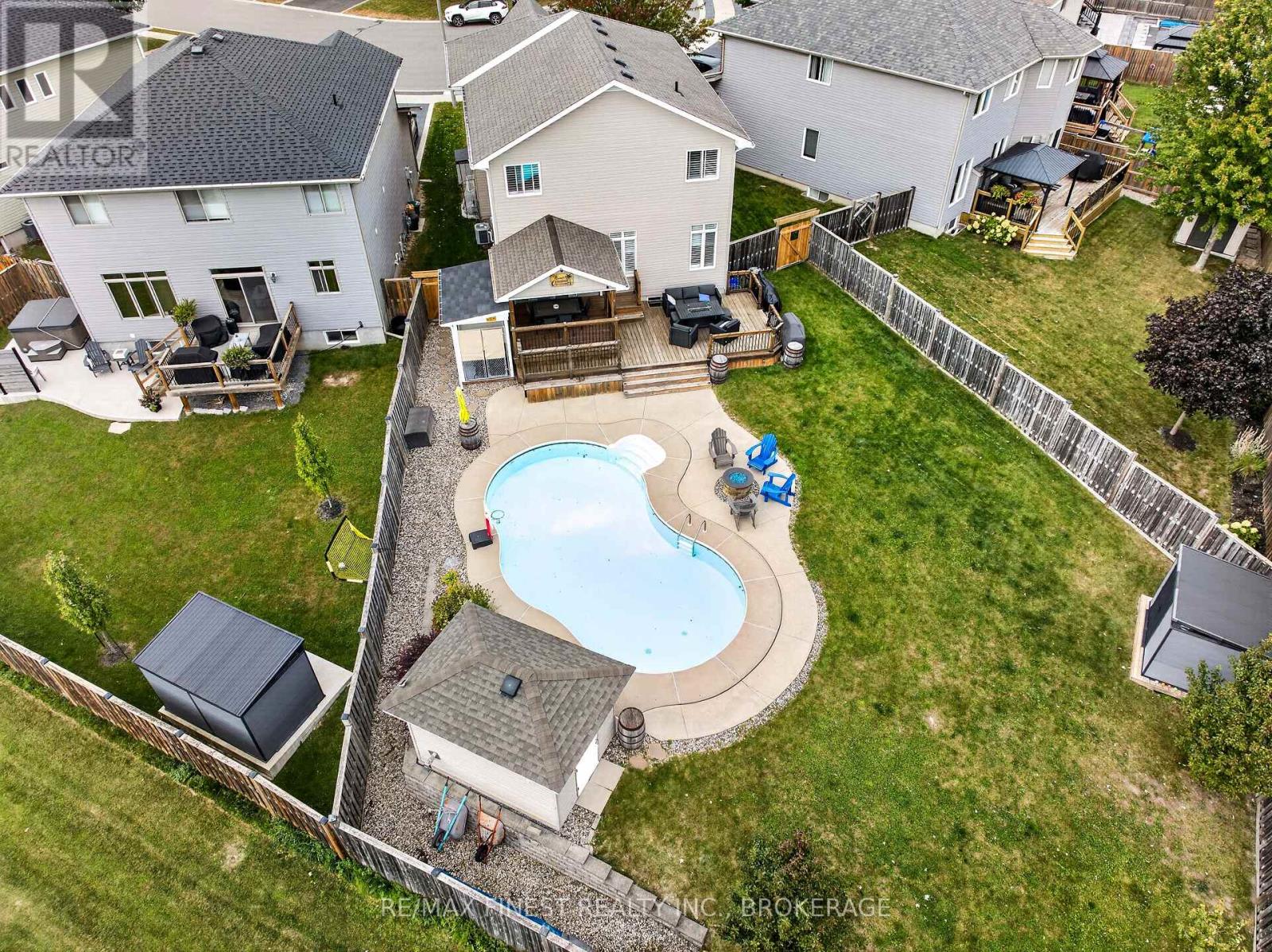 1593 PROVIDENCE CRESCENT - 46