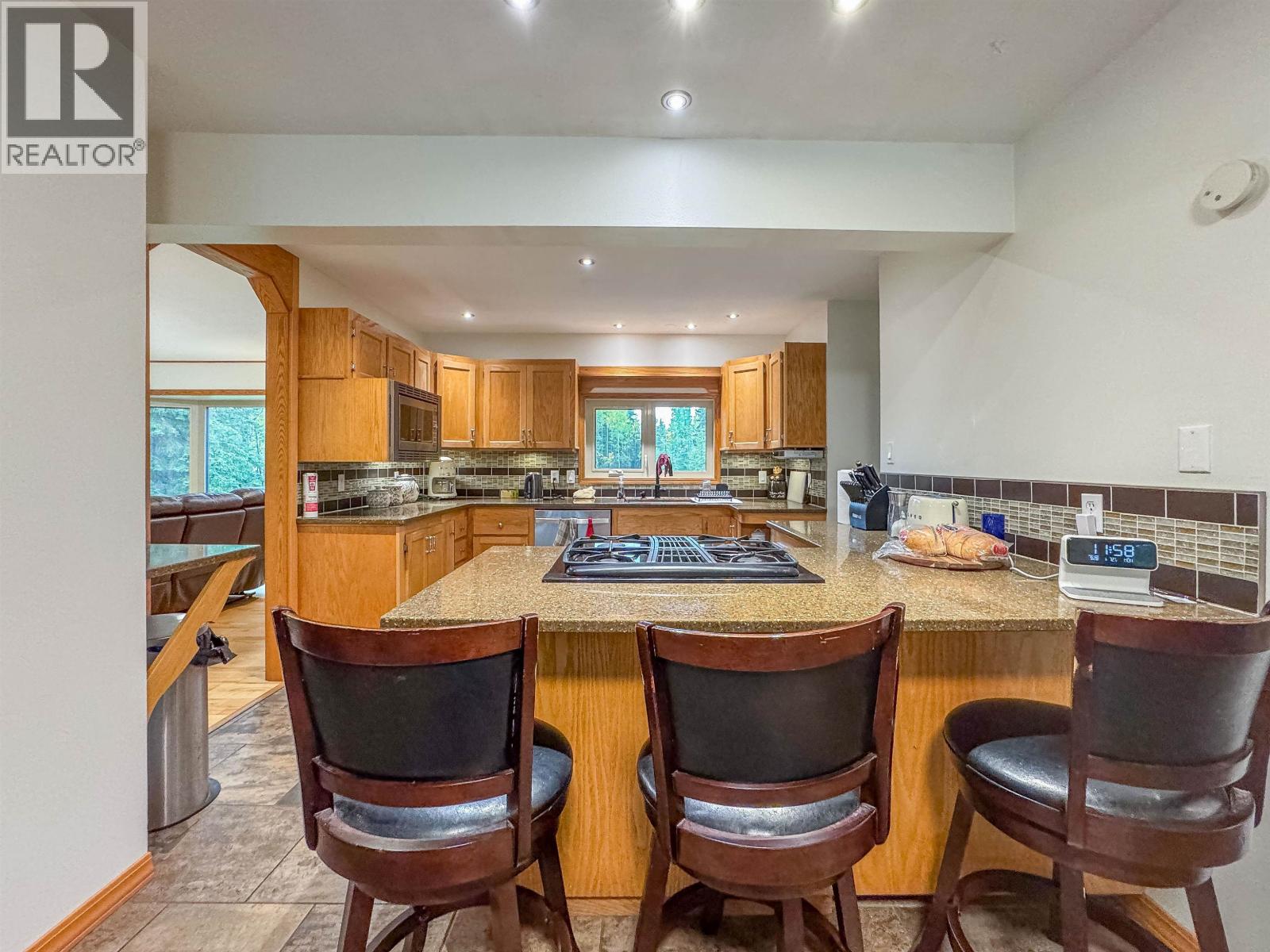 1705 MILLAR ROAD - 10