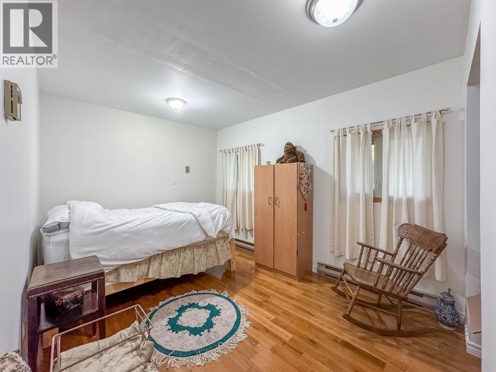 1705 MILLAR ROAD - 16