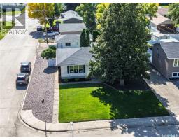 1403 Hochelaga Street W, Moose Jaw, SK S6H6G6 Photo 42