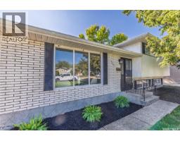 1403 Hochelaga Street W, Moose Jaw, SK S6H6G6 Photo 43