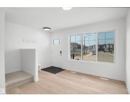 409 Aster Dr Nw, Edmonton, AB T6T2N8 Photo 6