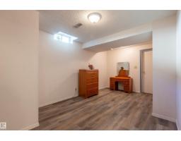9012 99, Morinville, AB T8R1K4 Photo 34