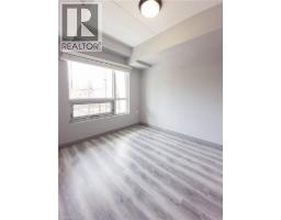 275 Larch Street Unit# F212, Waterloo, ON N2L3R2 Photo 14