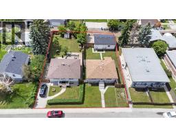 4pc Bathroom - 1831 43 Street Se, Calgary, AB T2B1H1 Photo 11