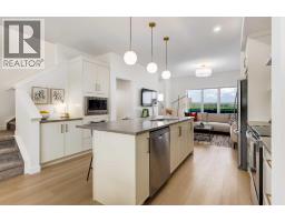 1905, 525 River Heights Drive - photo 11