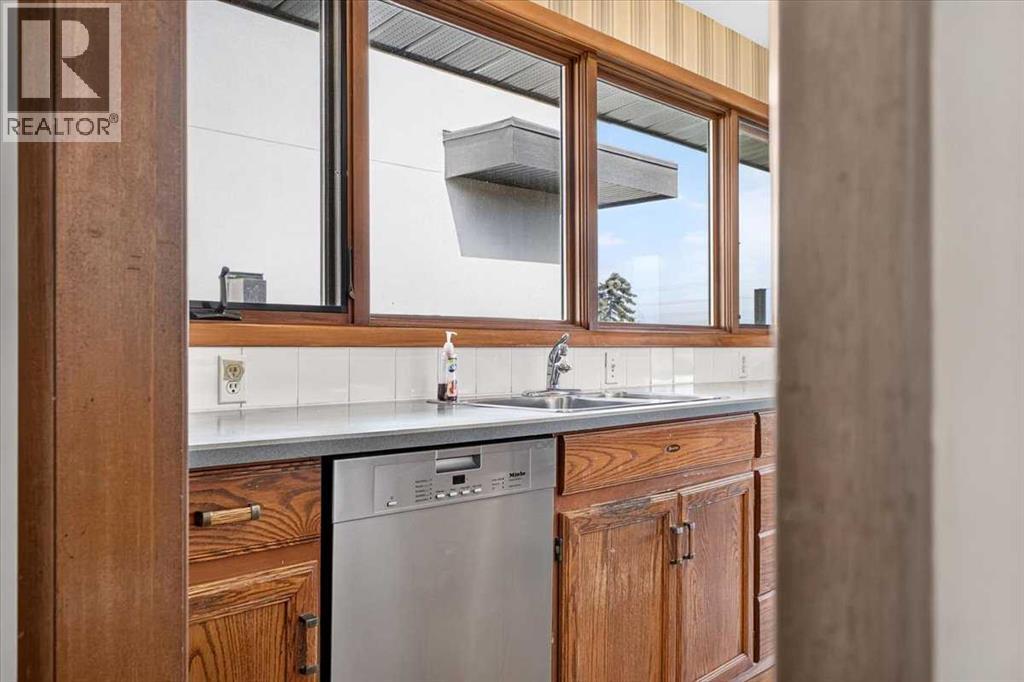 5007 14A Street SW - photo 13