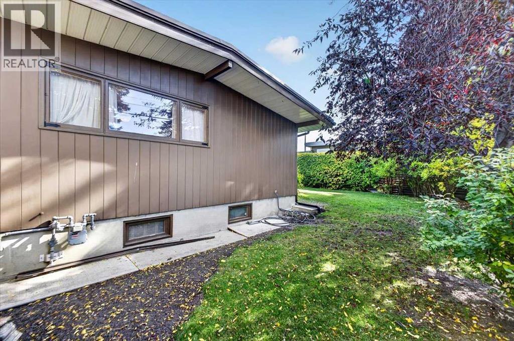 5007 14A Street SW - photo 50