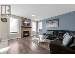 Primary Bedroom - 1208 Hansler Road, Thorold, ON L2V0G2 Photo 9