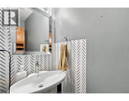 2920 Strawberry Drive, Tecumseh, ON N9K1C1 Photo 15