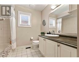 111 Watford Street, Whitby, ON L1M1G5 Photo 31
