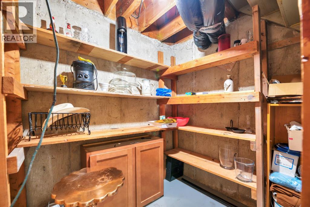 70 Fairview Crescent SE - 28
