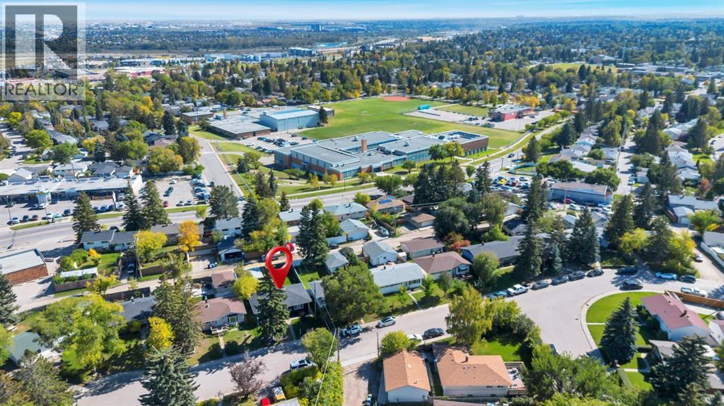 70 Fairview Crescent SE - 41