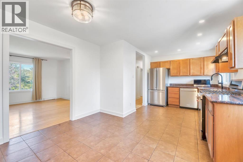 70 Fairview Crescent SE - 8
