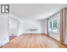 70 Fairview Crescent SE - photo 4