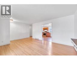 70 Fairview Crescent SE - photo 5