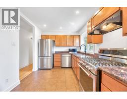 70 Fairview Crescent SE - photo 9