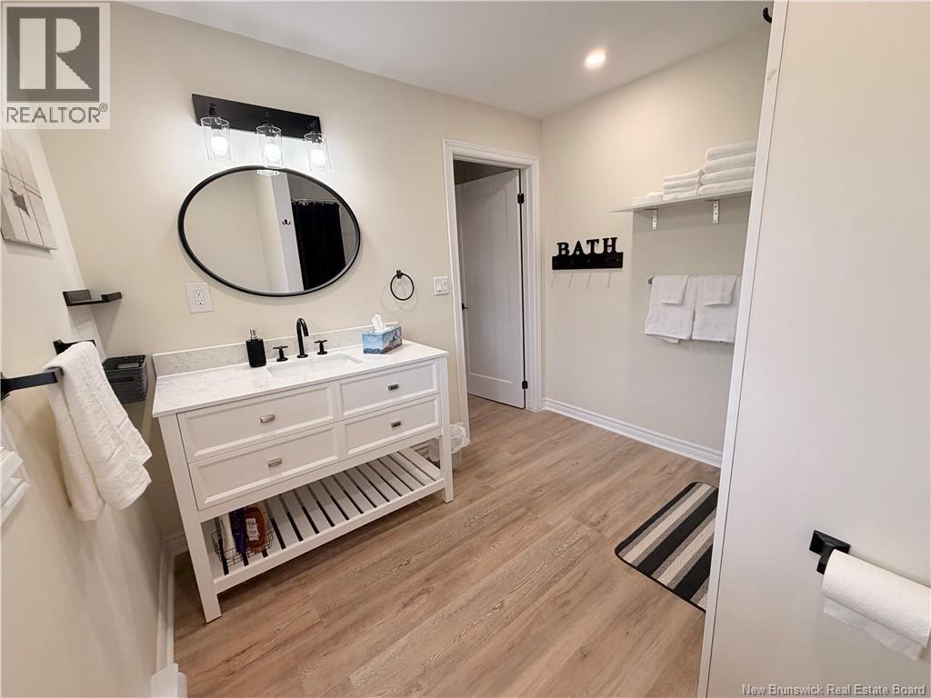 2843 King George Hwy - 26