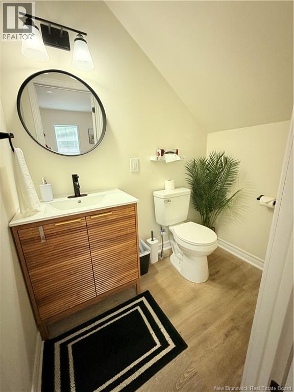 2843 King George Hwy - 12