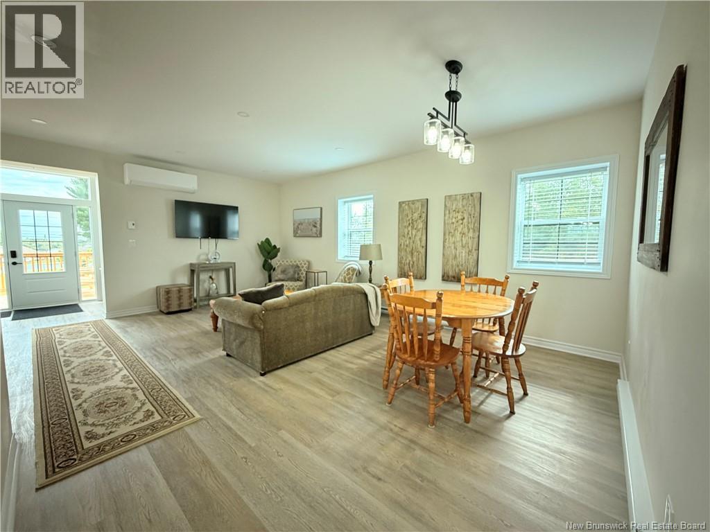 2843 King George Hwy - 14