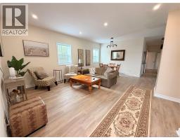 2843 King George Hwy, photo 11