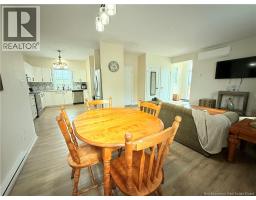 2843 King George Hwy, photo 16