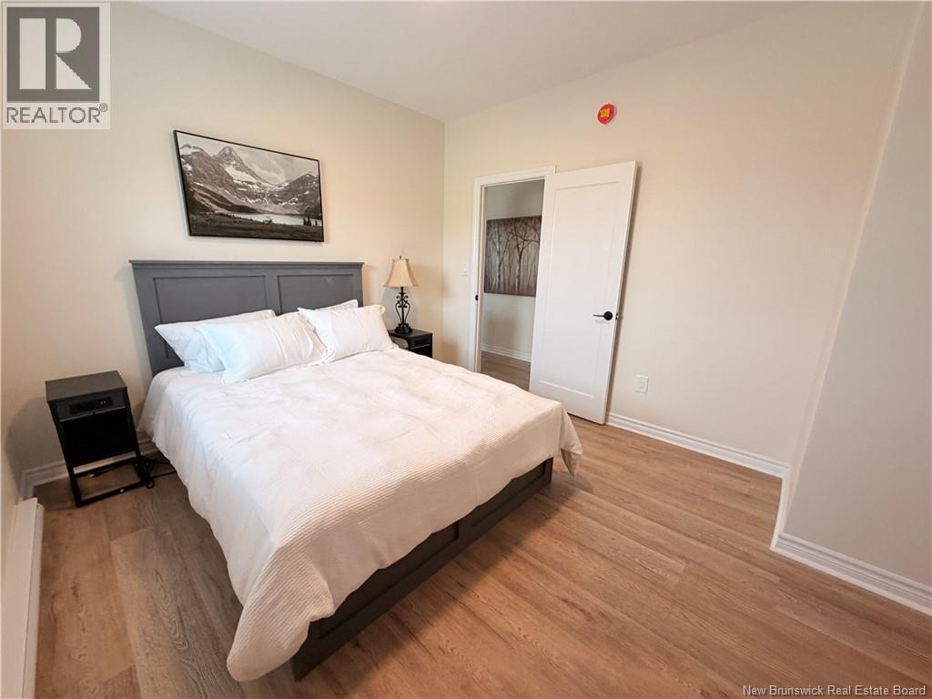 2843 King George Hwy - Image 20