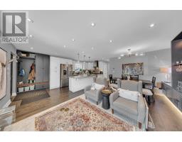 16 Sultana Avenue, Toronto, ON M6A1S8 Photo 15