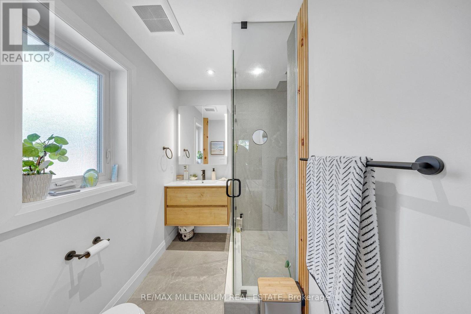 16 SULTANA AVENUE - 23