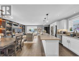 16 Sultana Avenue, Toronto, ON M6A1S8 Photo 11