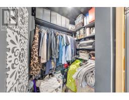 16 Sultana Avenue, Toronto, ON M6A1S8 Photo 21