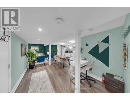 16 Sultana Avenue, Toronto, ON M6A1S8 Photo 27