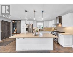 16 Sultana Avenue, Toronto, ON M6A1S8 Photo 10