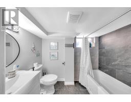 16 Sultana Avenue, Toronto, ON M6A1S8 Photo 32