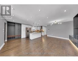 16 Sultana Avenue, Toronto, ON M6A1S8 Photo 7