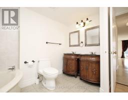 305 - 40 Harding Boulevard W, Richmond Hill, ON L4C9S5 Photo 19