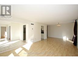 305 - 40 Harding Boulevard W, Richmond Hill, ON L4C9S5 Photo 9