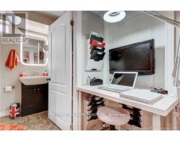 17 Rushingbrook Drive, Richmond Hill, ON L4S1W6 Photo 41