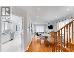 Eating area - 17 Rushingbrook Drive, Richmond Hill, ON L4S1W6 Photo 7