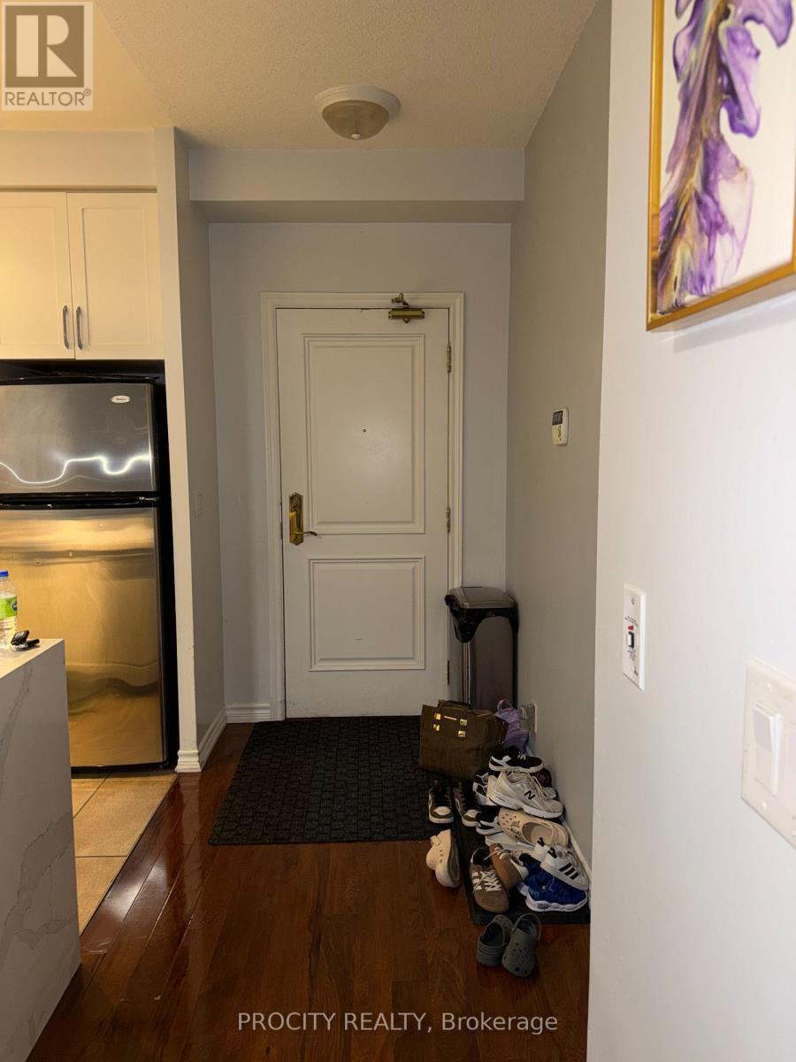 #203 9235 Jane Street, Vaughan (Maple), Ontario, L6A0J8, Vaughan (Maple), Ontario — photo 5 of 5