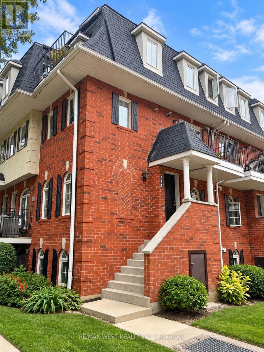 #301 64 SIDNEY BELSEY CRESCENT