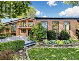 4 Grovetree Road, Toronto, ON M9V2Y2 Photo 7