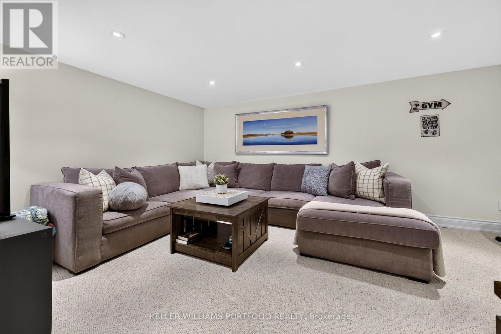 5 NORTHAMPTON DRIVE - Image 35