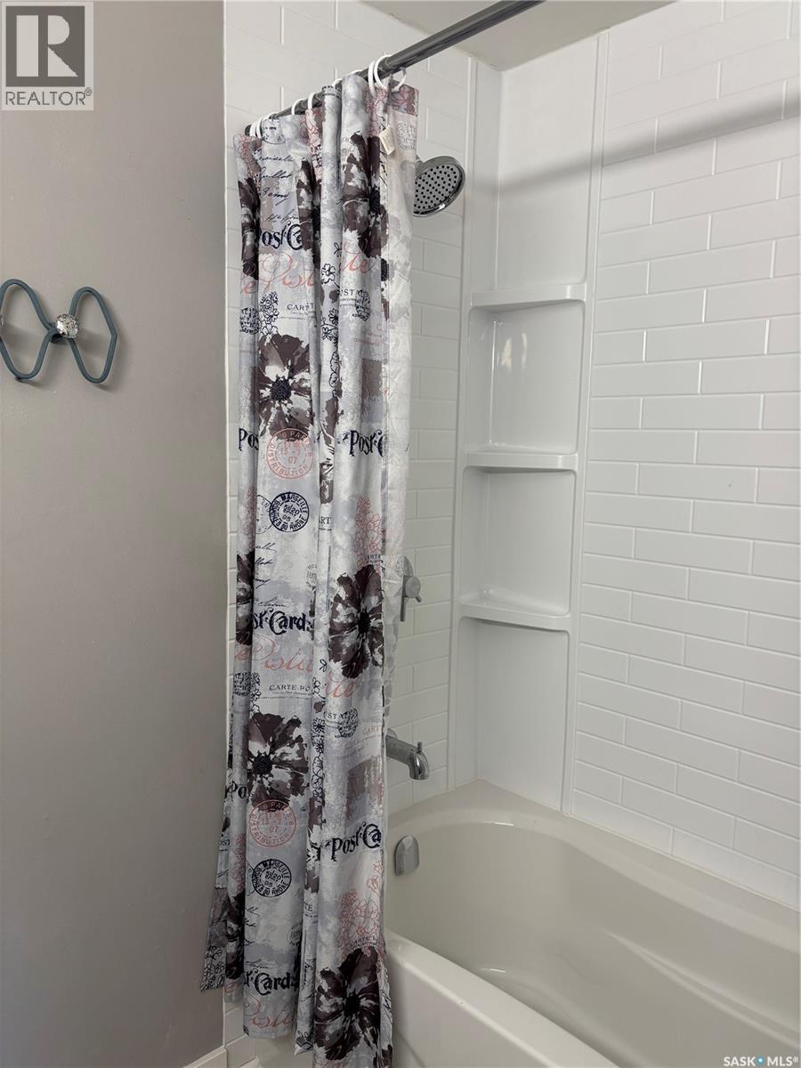 825 7th AVENUE NW, Moose Jaw — photo 13