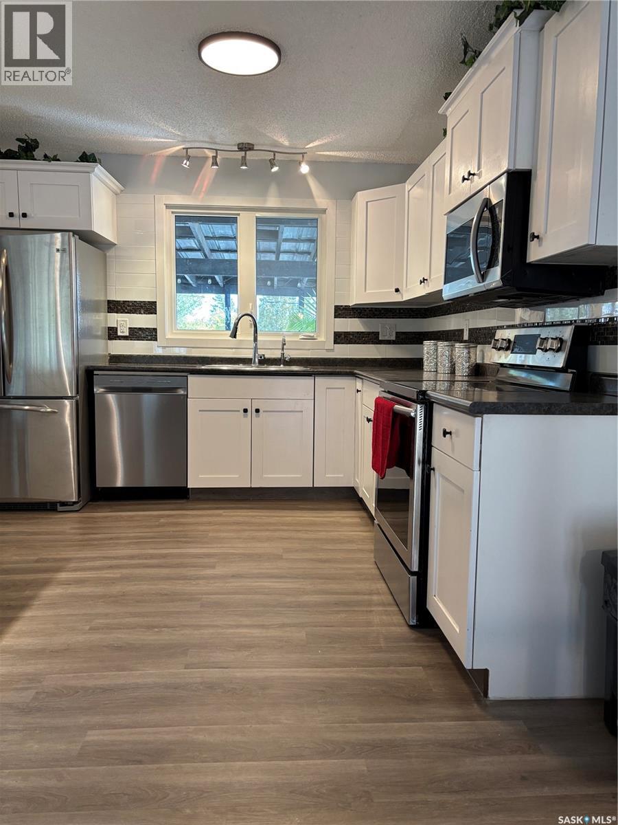 825 7th AVENUE NW, Moose Jaw — photo 4