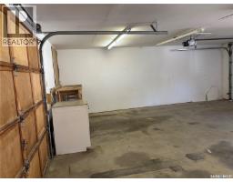 825 7th Avenue Nw, Moose Jaw, SK S6H4C1 Photo 68