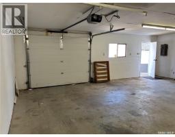 825 7th Avenue Nw, Moose Jaw, SK S6H4C1 Photo 69